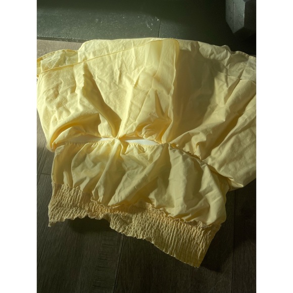 Aritzia Babaton Eckerd Blouse - Picture 12 of 12